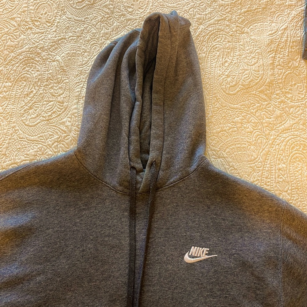 Grey Nike Sweatshirt